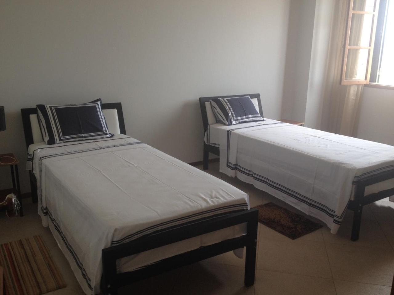 Bed and Breakfast Residencial Monte Cara Mindelo Esterno foto