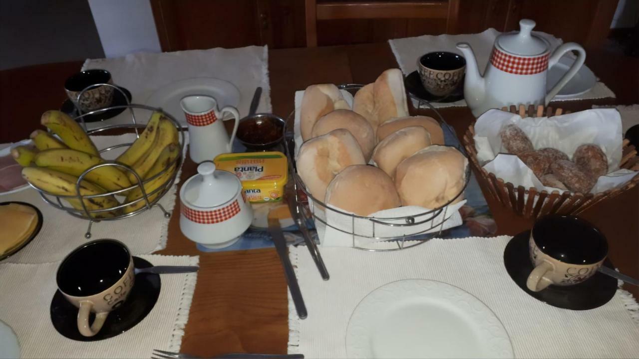 Bed and Breakfast Residencial Monte Cara Mindelo Esterno foto
